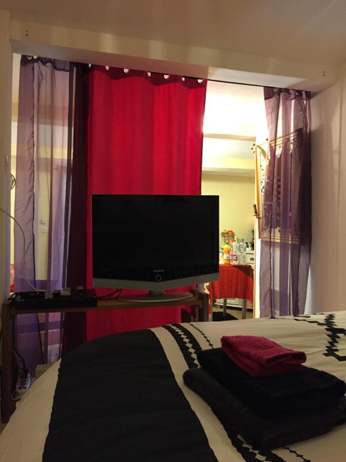 Dependance Privee - Halte Route Apartment Le Thor Exterior photo
